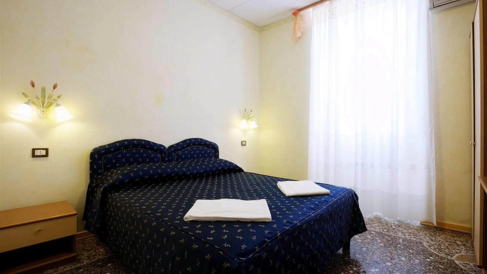 Lyric Hotel Levanto
