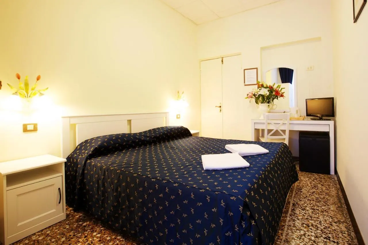Lyric Hotel Levanto Olaszország